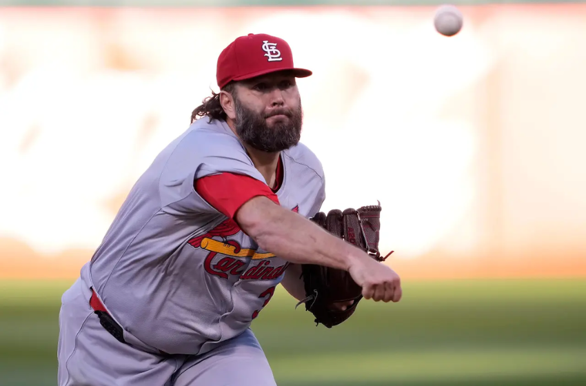 Cardinals Clinch Series in Oakland Behind Solid Outing from Lance Lynn.